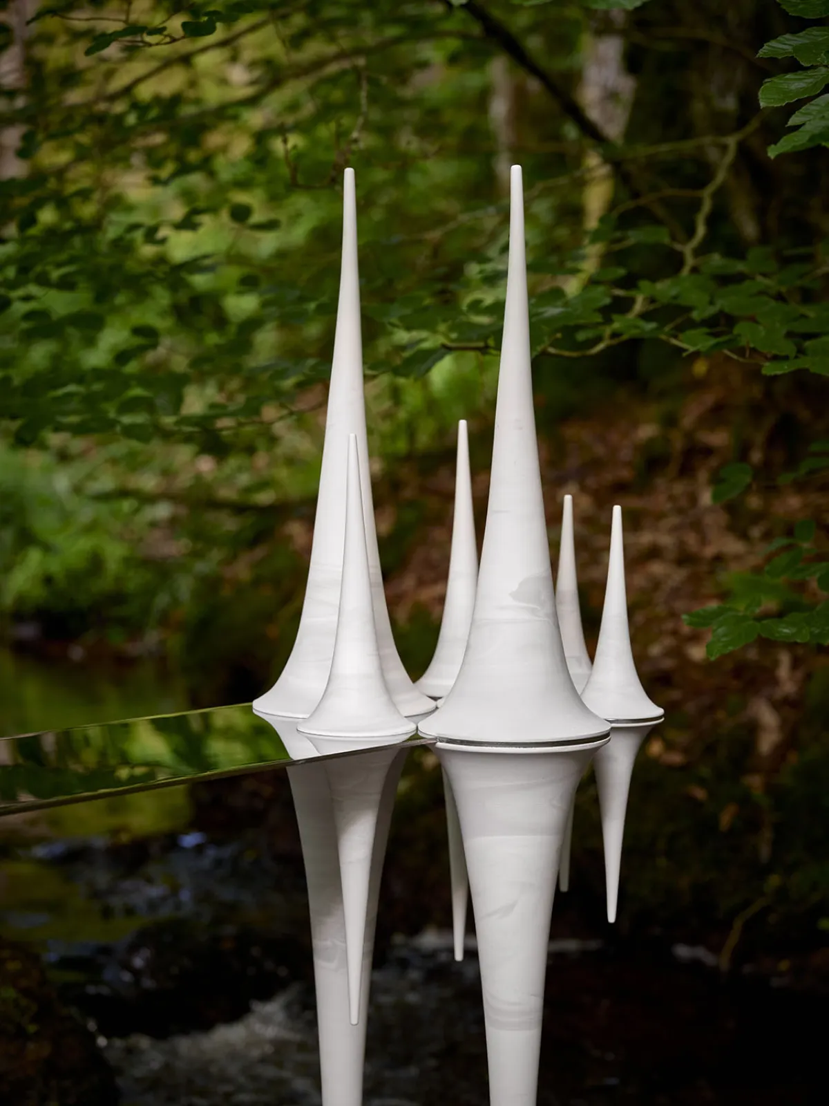 Focus sur l'œuvre Console Pseudosphères de Nadège Mouyssinat