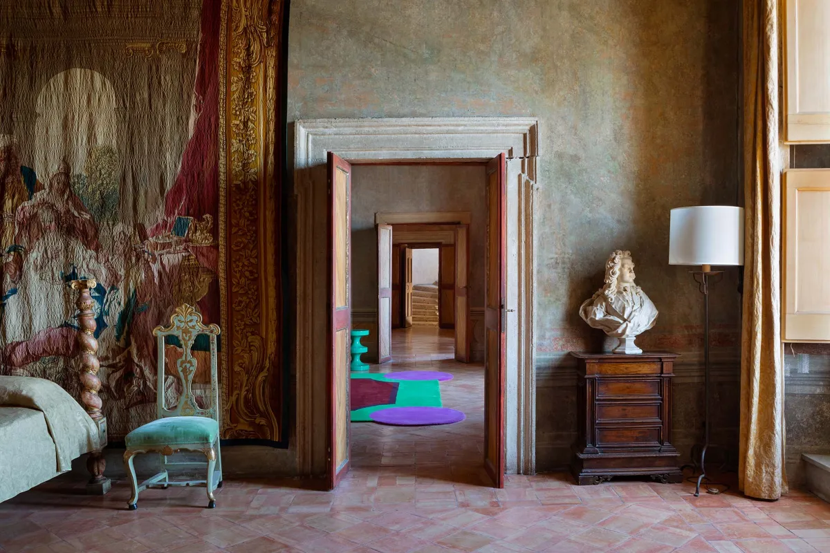 Chambre des Amours réaménagée par India Mahdavi