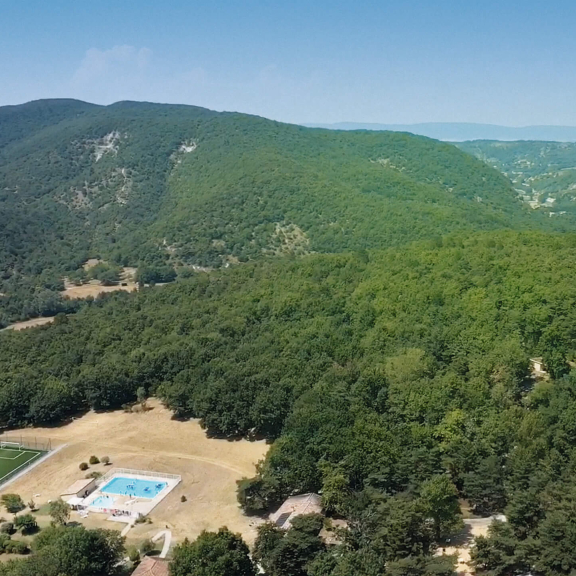 Vue du domaine Chabotte - lieu de vacances de l'association Sport dans la Ville